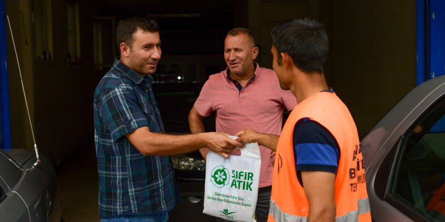 Altındağ'da 120 bin çöp poşeti dağıtıldı