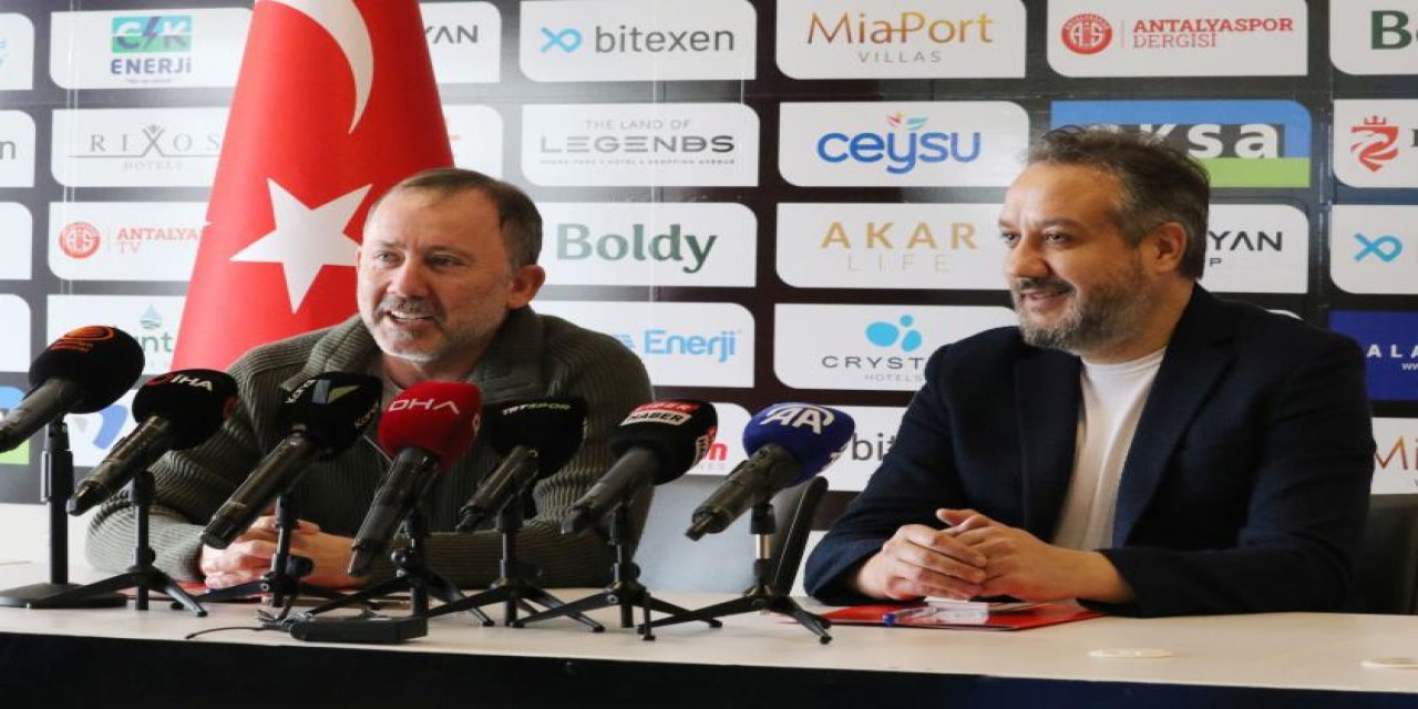 Sergen Yalçın, Antalyaspor'un yeni teknik direktörü oldu